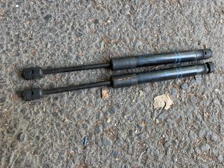 bontott BMW 3 F30-F35 Gázrugós Kitámasztó Teleszkóp Motorháztető