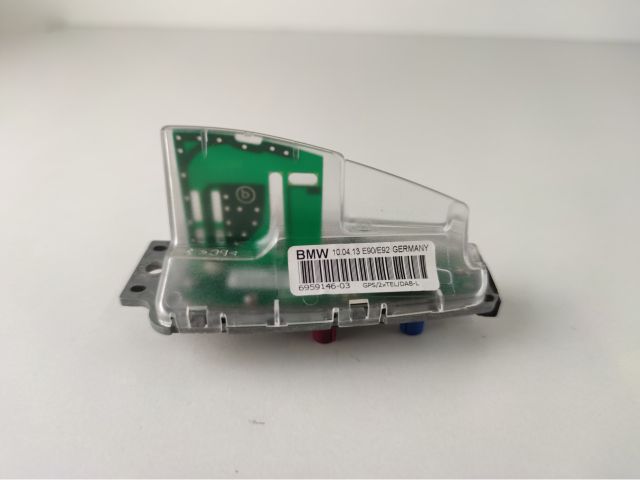 bontott BMW 3 F30-F35 GPS Antenna