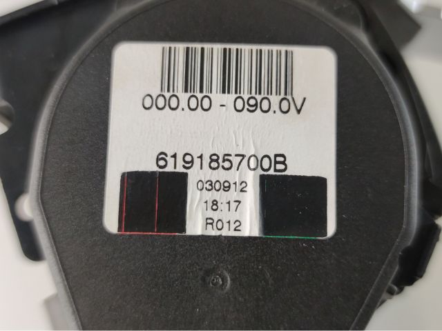 bontott BMW 3 F30-F35 Hátsó középső Biztonsági Öv