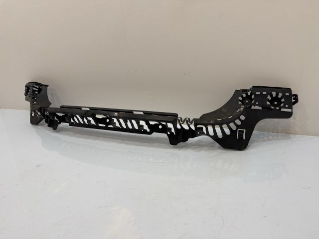 bontott BMW 3 F30-F35 Hátsó középső Lökhárító Tartó (Műanyag)