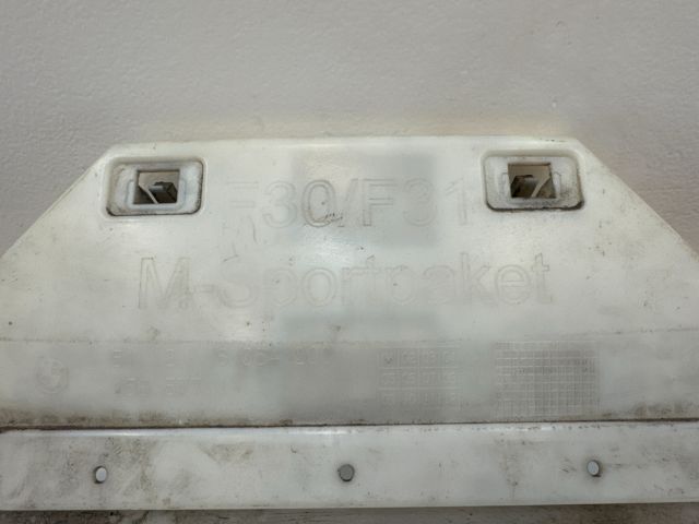 bontott BMW 3 F30-F35 Hátsó középső Lökhárító Tartó (Műanyag)