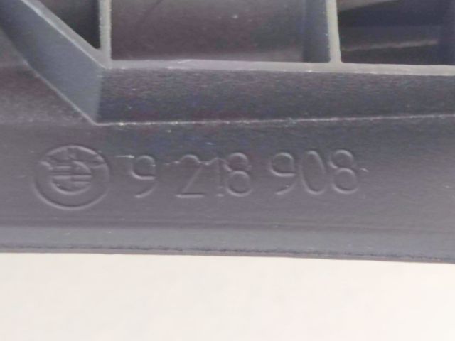 bontott BMW 3 F30-F35 Hátsó középső Szellőző