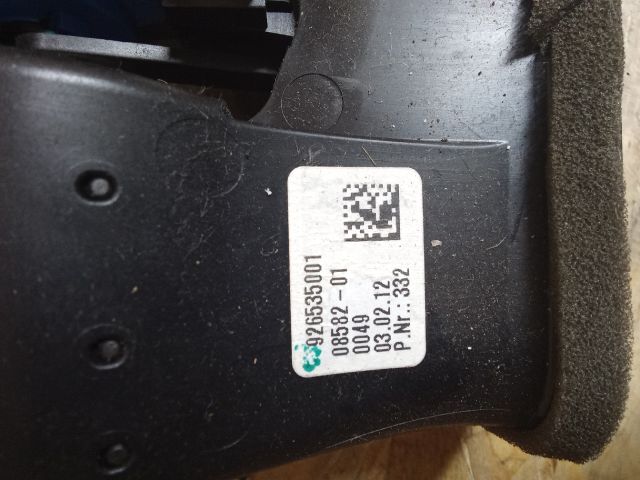 bontott BMW 3 F30-F35 Hátsó középső Szellőző