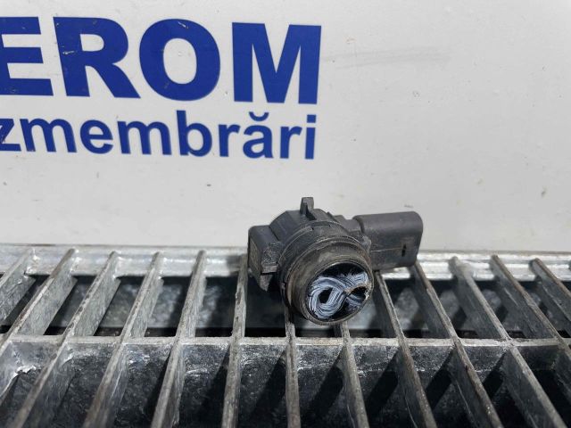 bontott BMW 3 F30-F35 Hátsó Tolatóradar Fej