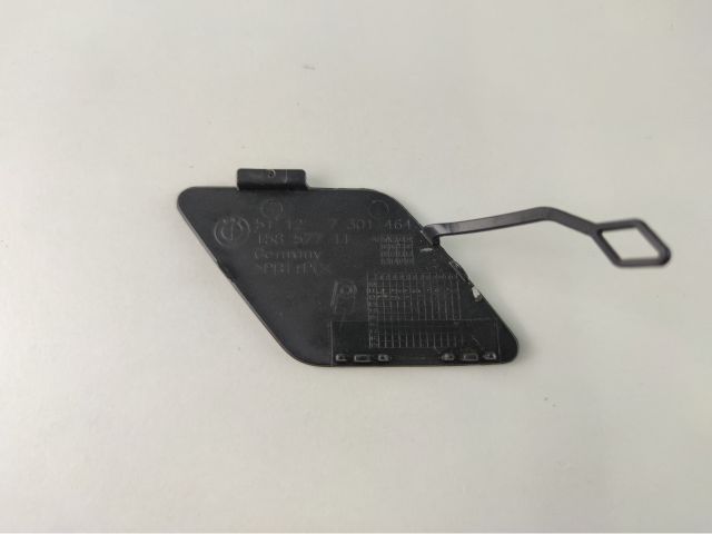 bontott BMW 3 F30-F35 Hátsó Vonószem Burkolat