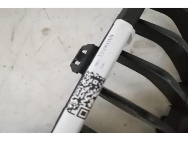 bontott BMW 3 F30-F35 Hűtőrács