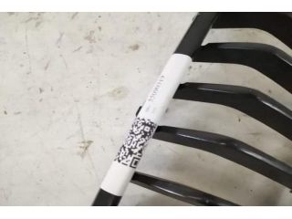 bontott BMW 3 F30-F35 Hűtőrács