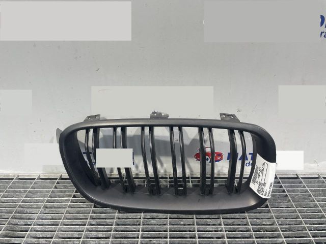 bontott BMW 3 F30-F35 Hűtőrács