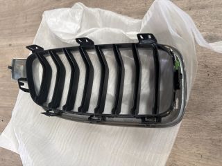 bontott BMW 3 F30-F35 Hűtőrács
