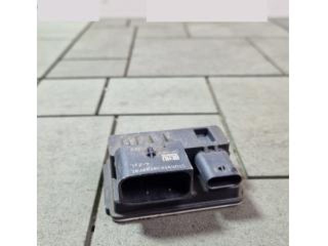 bontott BMW 3 F30-F35 Izzító Relé