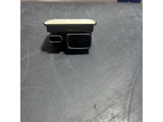 bontott BMW 3 F30-F35 Izzító Relé