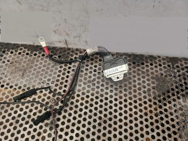 bontott BMW 3 F30-F35 Izzító Relé