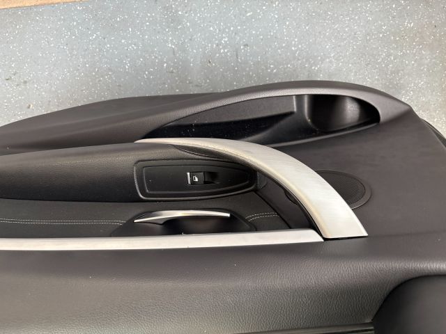 bontott BMW 3 F30-F35 Jobb első Ajtóhatároló