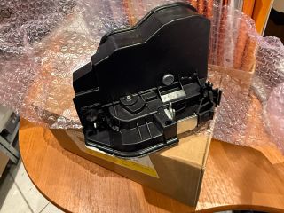 bontott BMW 3 F30-F35 Jobb első Ajtózár