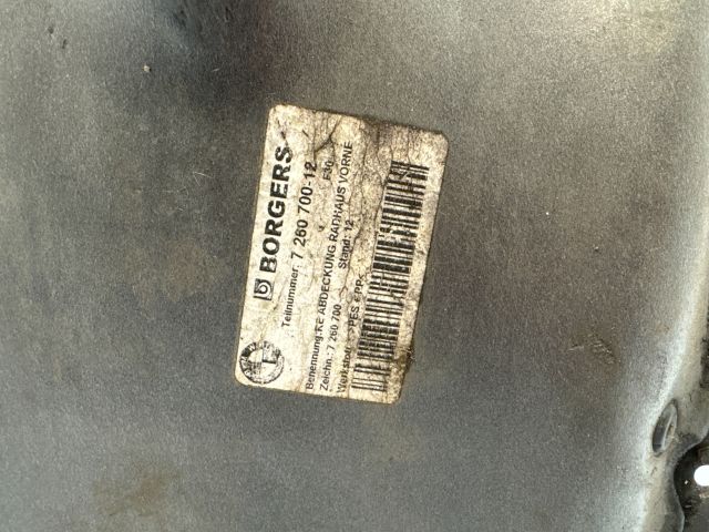 bontott BMW 3 F30-F35 Jobb első Hátsó Dobbetét (Kerékjárati, Műanyag)