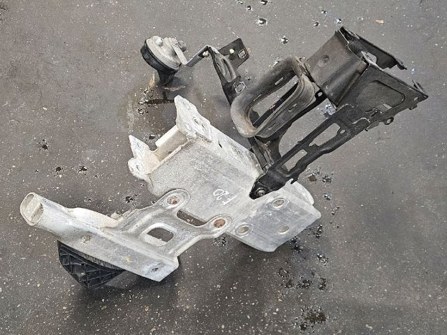 bontott BMW 3 F30-F35 Jobb első Hossznyúlvány