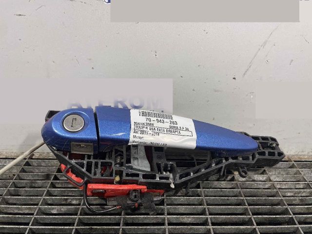 bontott BMW 3 F30-F35 Jobb első Külső Kilincs