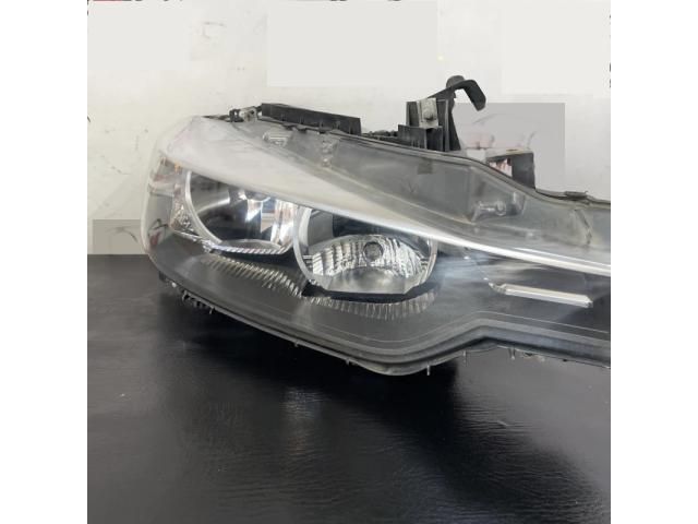bontott BMW 3 F30-F35 Jobb Fényszóró