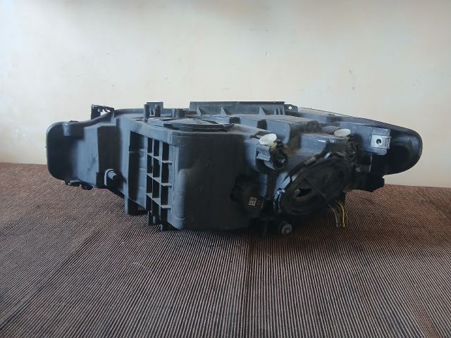 bontott BMW 3 F30-F35 Jobb Fényszóró