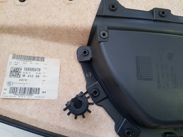 bontott BMW 3 F30-F35 Jobb hátsó Ajtó Kárpit