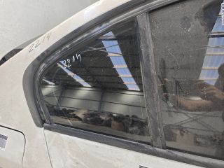 bontott BMW 3 F30-F35 Jobb hátsó Fixüveg (Ajtóban)