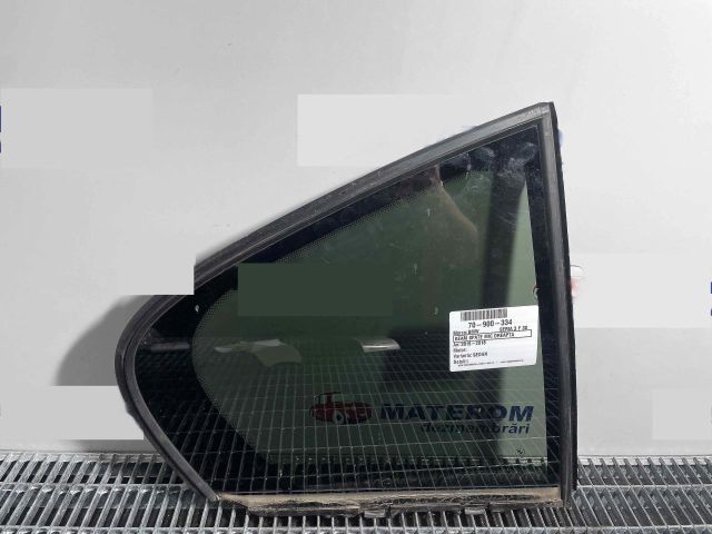 bontott BMW 3 F30-F35 Jobb hátsó Fixüveg (Ajtóban)