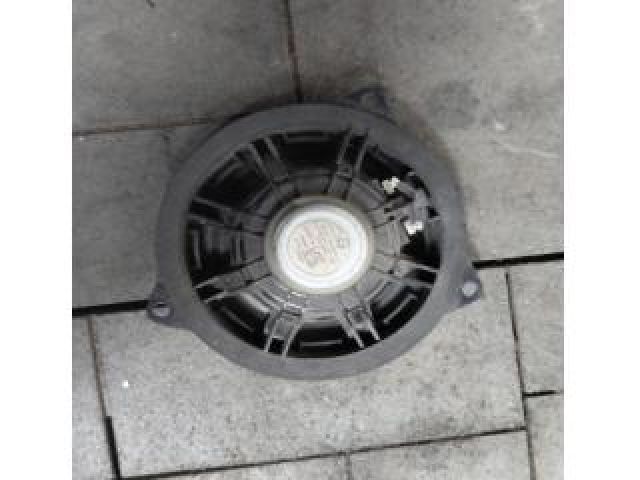 bontott BMW 3 F30-F35 Jobb hátsó Hangszóró