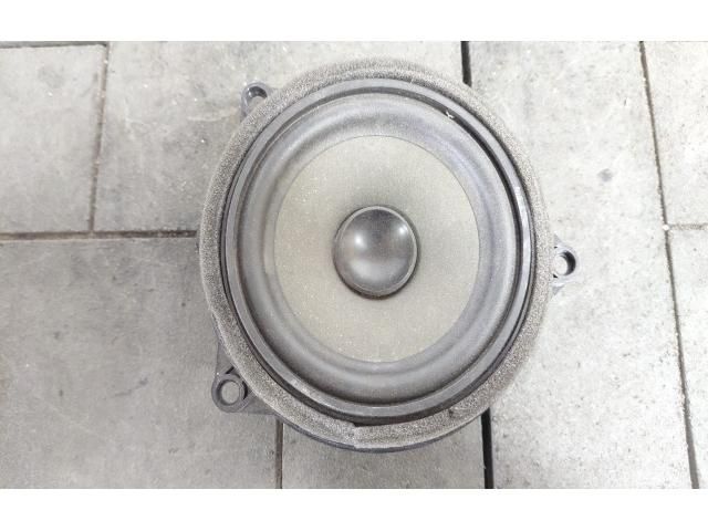 bontott BMW 3 F30-F35 Jobb hátsó Hangszóró