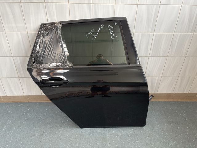 bontott BMW 3 F30-F35 Jobb hátsó Kilincs Hátulja