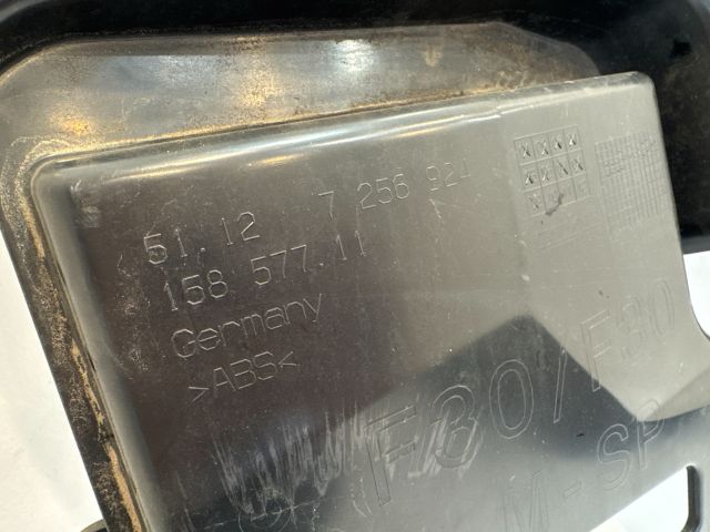 bontott BMW 3 F30-F35 Jobb hátsó Oldal Lökhárító Tartó (Műanyag)