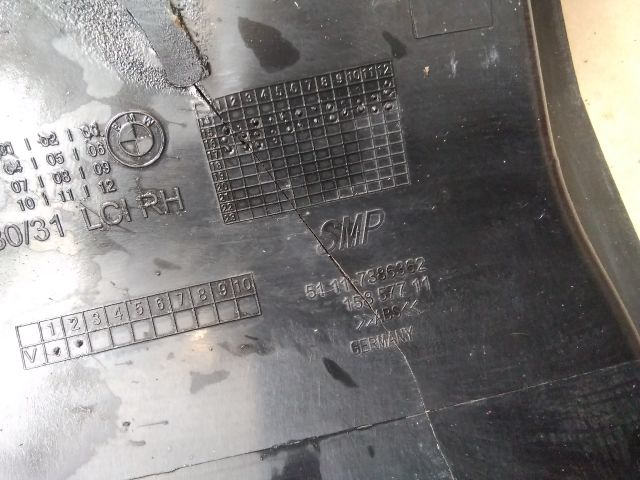 bontott BMW 3 F30-F35 Jobb Ködfényszóró Tartó