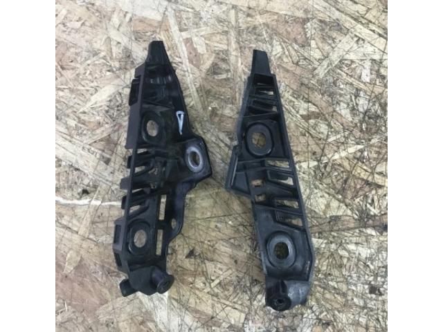 bontott BMW 3 F30-F35 Jobb Sárvédő Oldaltartó