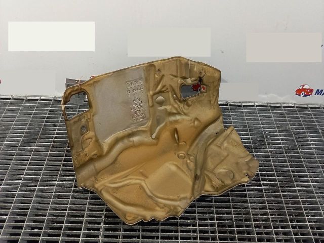 bontott BMW 3 F30-F35 Kartervédő