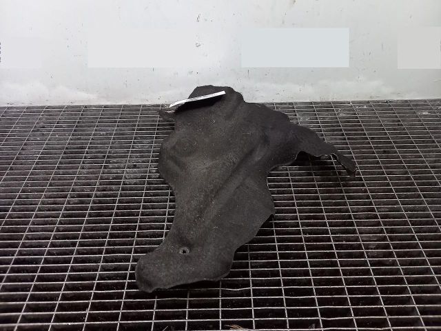 bontott BMW 3 F30-F35 Kartervédő