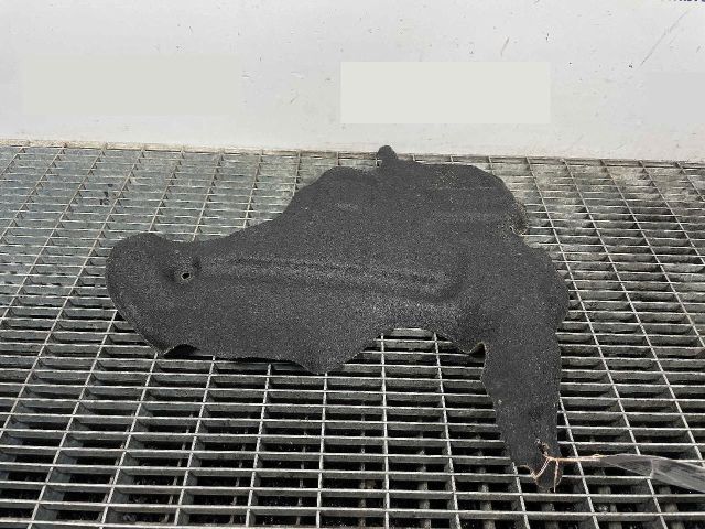 bontott BMW 3 F30-F35 Kartervédő