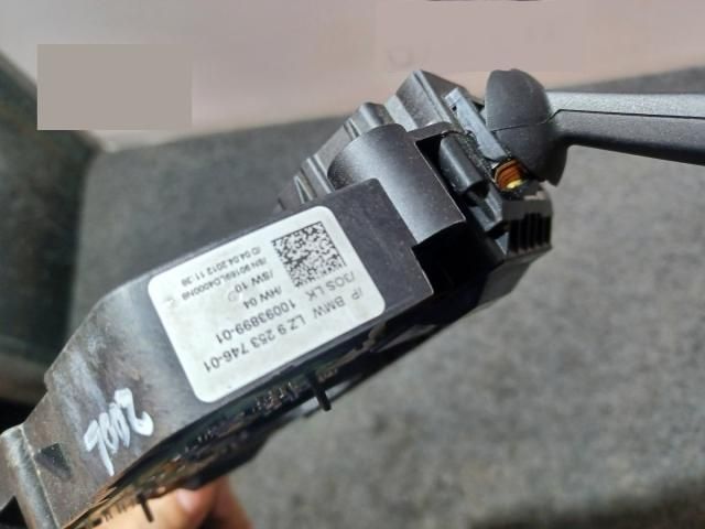 bontott BMW 3 F30-F35 Komplett Kormánykapcsoló (Bajuszkapcsoló)