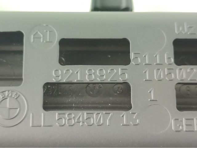 bontott BMW 3 F30-F35 Középkonzol Keret