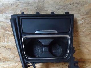 bontott BMW 3 F30-F35 Középkonzol Keret