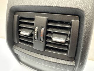 bontott BMW 3 F30-F35 Középső Szellőző