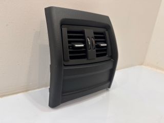 bontott BMW 3 F30-F35 Középső Szellőző