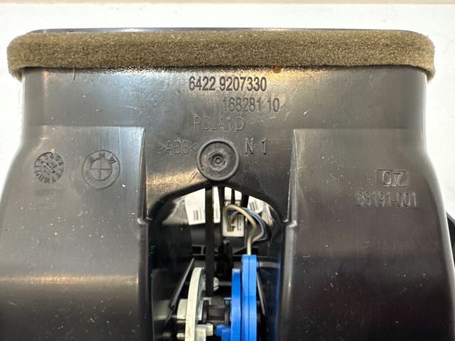 bontott BMW 3 F30-F35 Középső Szellőző