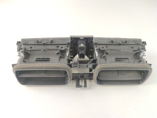 bontott BMW 3 F30-F35 Középső Szellőző