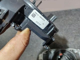 bontott BMW 3 F30-F35 Légzsák Átvezető Szalagkábel