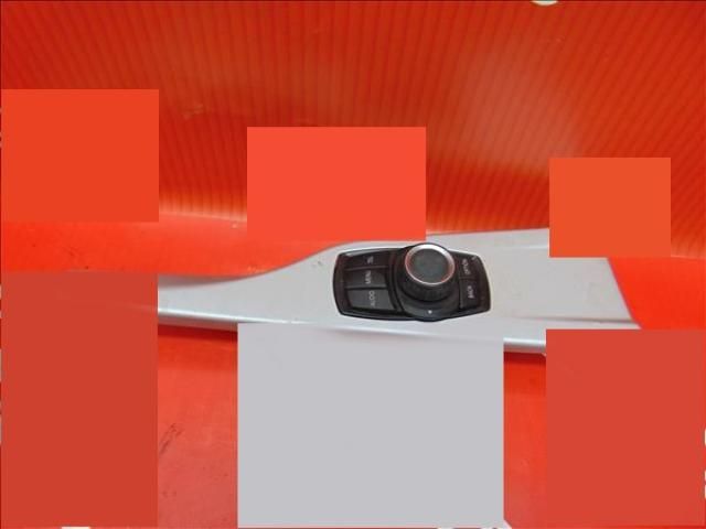 bontott BMW 3 F30-F35 Média Kapcsoló