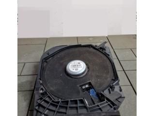 bontott BMW 3 F30-F35 Mélynyomó Hangszóró