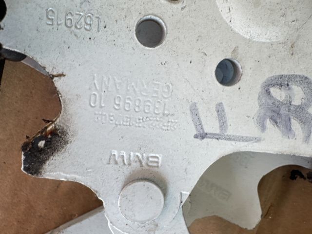 bontott BMW 3 F30-F35 Motorháztető Zsanér Pár