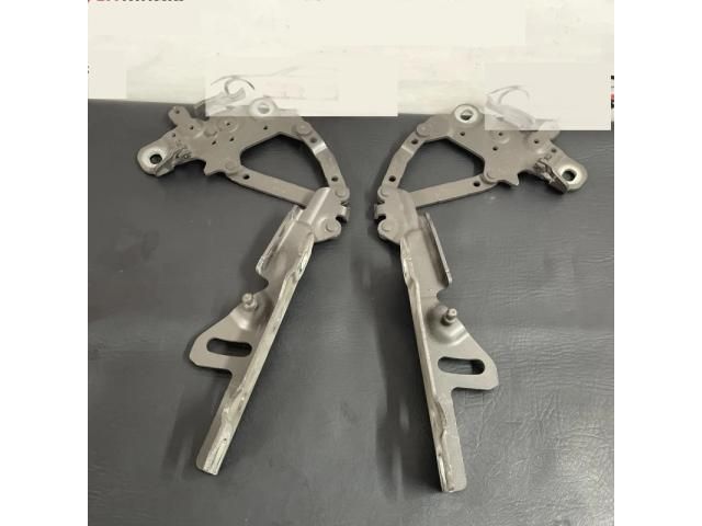 bontott BMW 3 F30-F35 Motorháztető Zsanér Pár