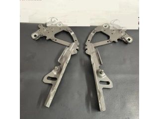 bontott BMW 3 F30-F35 Motorháztető Zsanér Pár