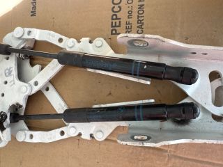 bontott BMW 3 F30-F35 Motorháztető Zsanér Pár