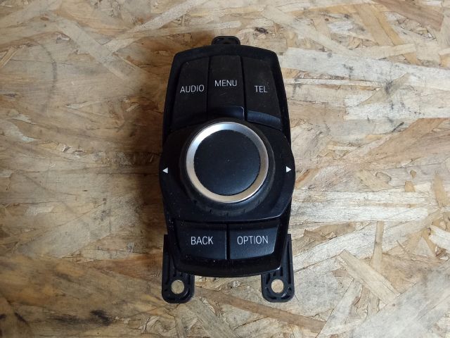 bontott BMW 3 F30-F35 Multimédia Vezérlő